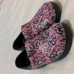 Employee Initialed - Dual Comfort Crocs